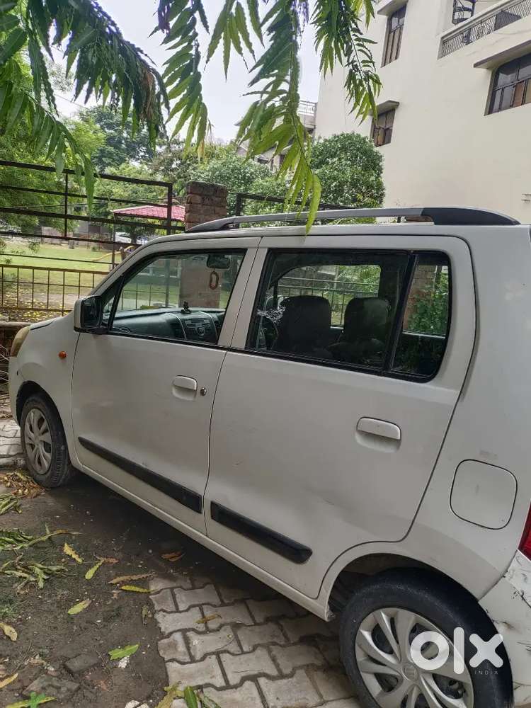 Maruti Suzuki Wagon R 2011 Vxi Top,passing Till 2031
