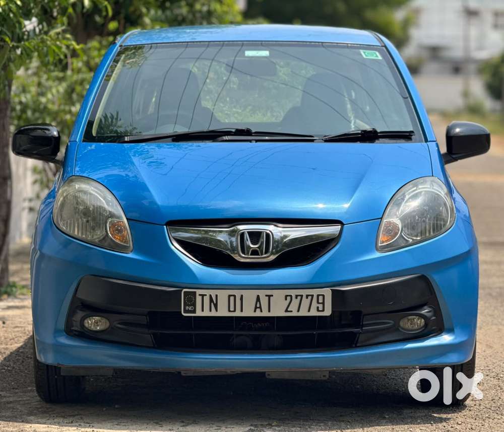 Honda Brio V Mt, 2012, Petrol