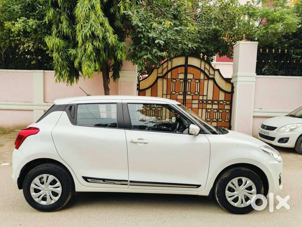 Maruti Suzuki Swift Vxi, 2020, Petrol