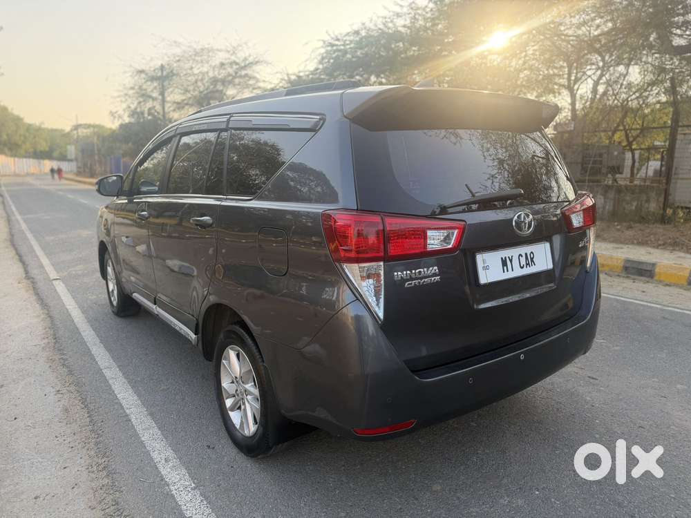 Toyota Innova Crysta 2.4 G Mt, 2020, Diesel