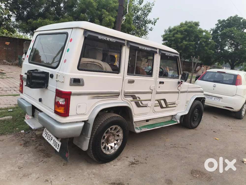 Mahindra Bolero Slx 2011 With Passing 2031