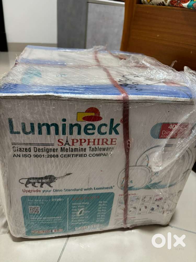 Brand new Designer Dinner set