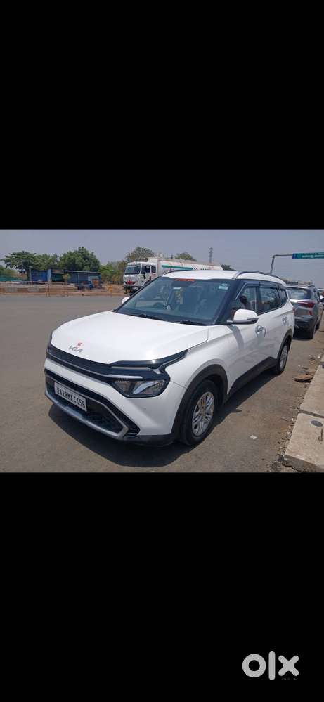 Kia Carens Prestige 7 18 Months
