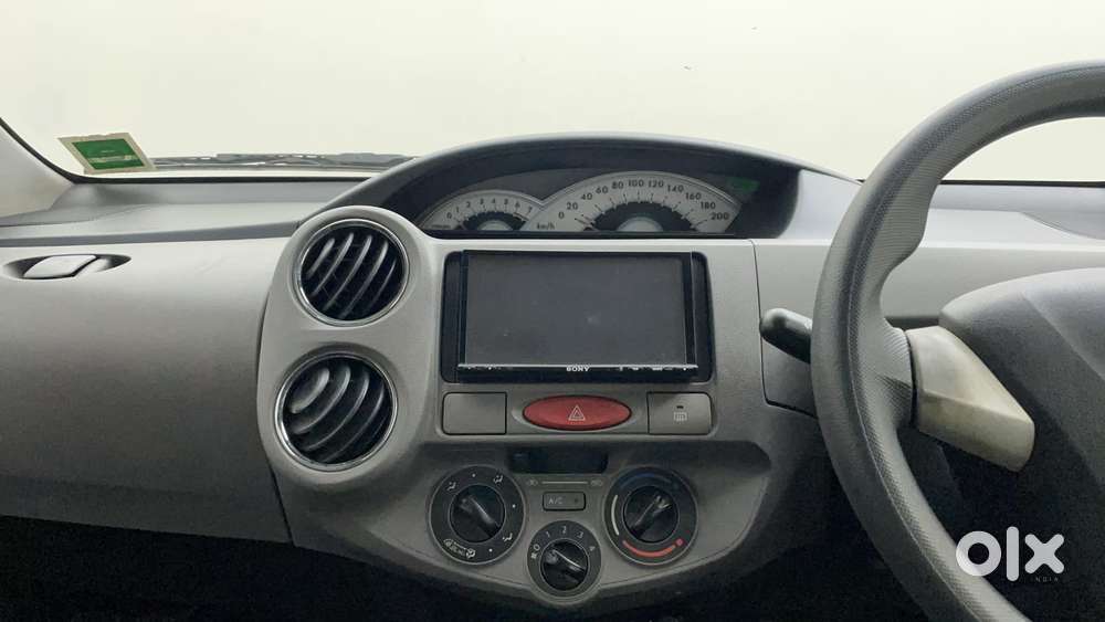Toyota Etios 1.5 V, 2011, Petrol