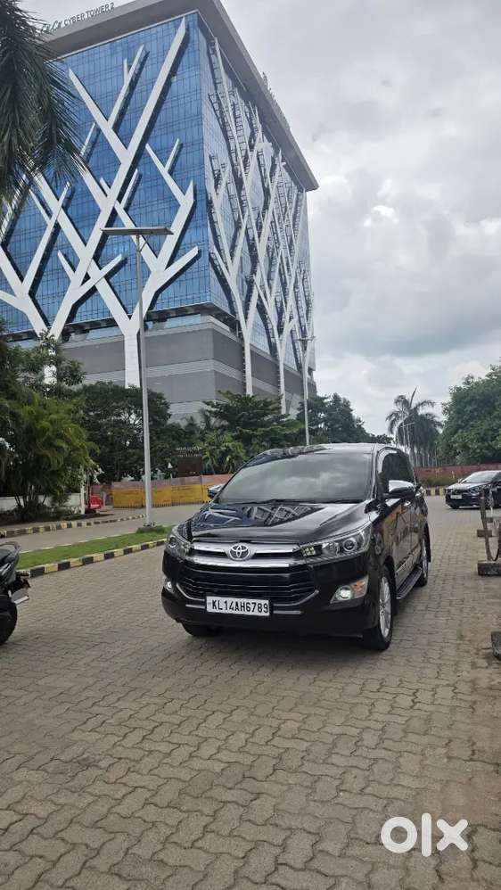Innova Crysta 2.8 Z Automatic With Service Record In Brand New Conditi