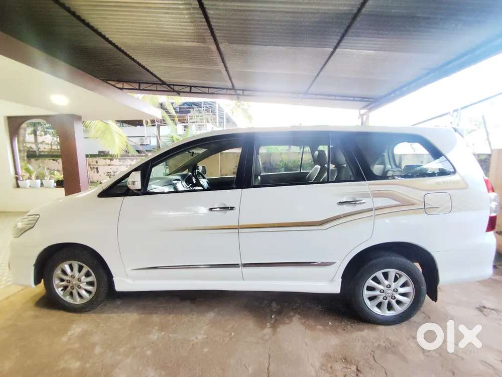 Original Kerala Toyota Innova 2.5 Zx 2014 Single Owner Urgent Sale