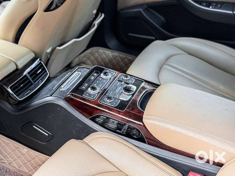 Audi A8 L 2010-2013 4.2 Fsi Quattro, 2011, Petrol