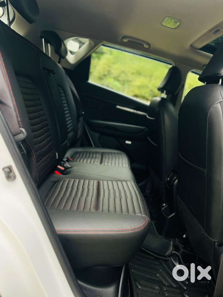 Kia Sonet Gtx Plus Turbo Dct, 2021, Petrol