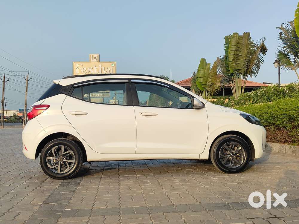 Hyundai Grand I10 Nios Sportz Dual Tone, 2022, Cng & Hybrids