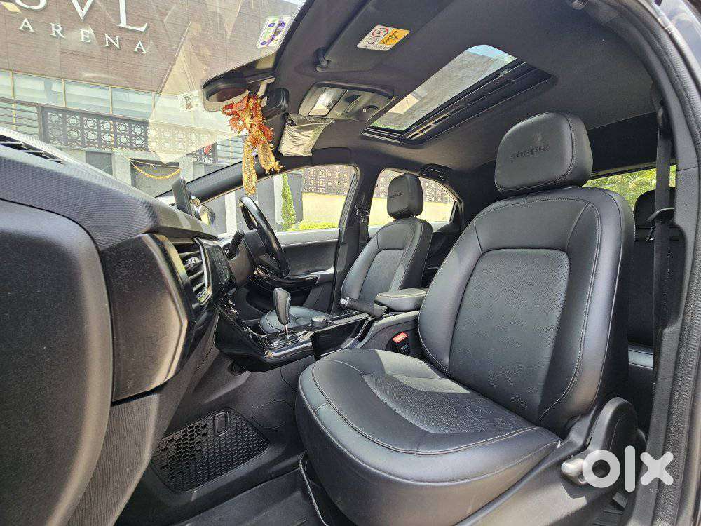 Tata Nexon 1.5 Revotorq Xza Plus Dual Tone Roof (o) Amt, 2022, Diese..