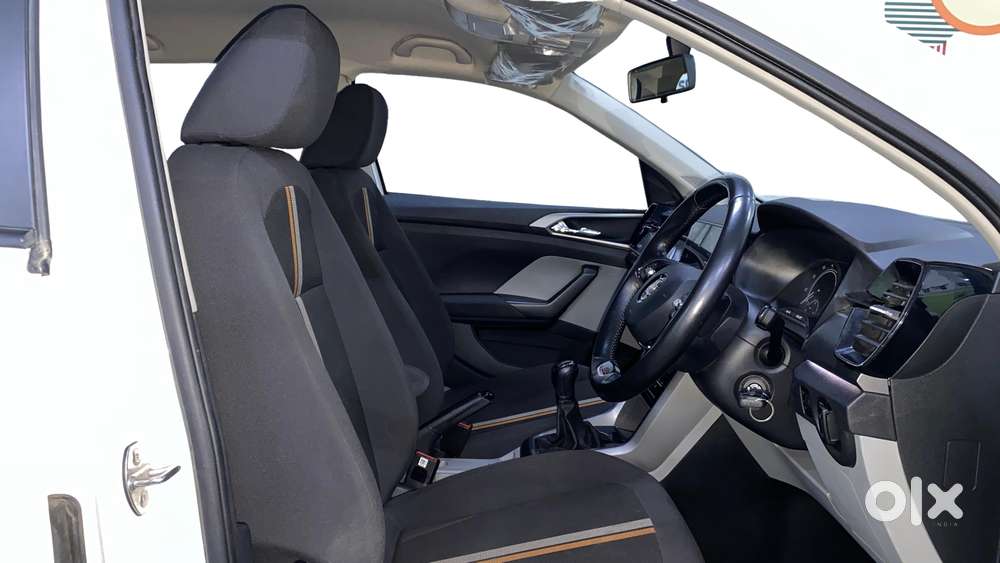 Skoda Kushaq 1.0 Tsi Ambition, 2022, Petrol