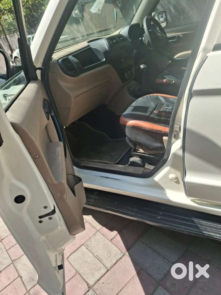 Mahindra Tuv 300 T6, 2017, Diesel