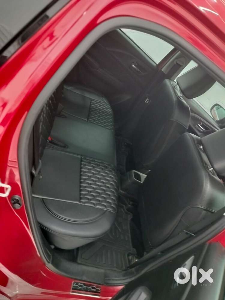 Maruti Suzuki Swift Vxi + Manual, 2025, Petrol