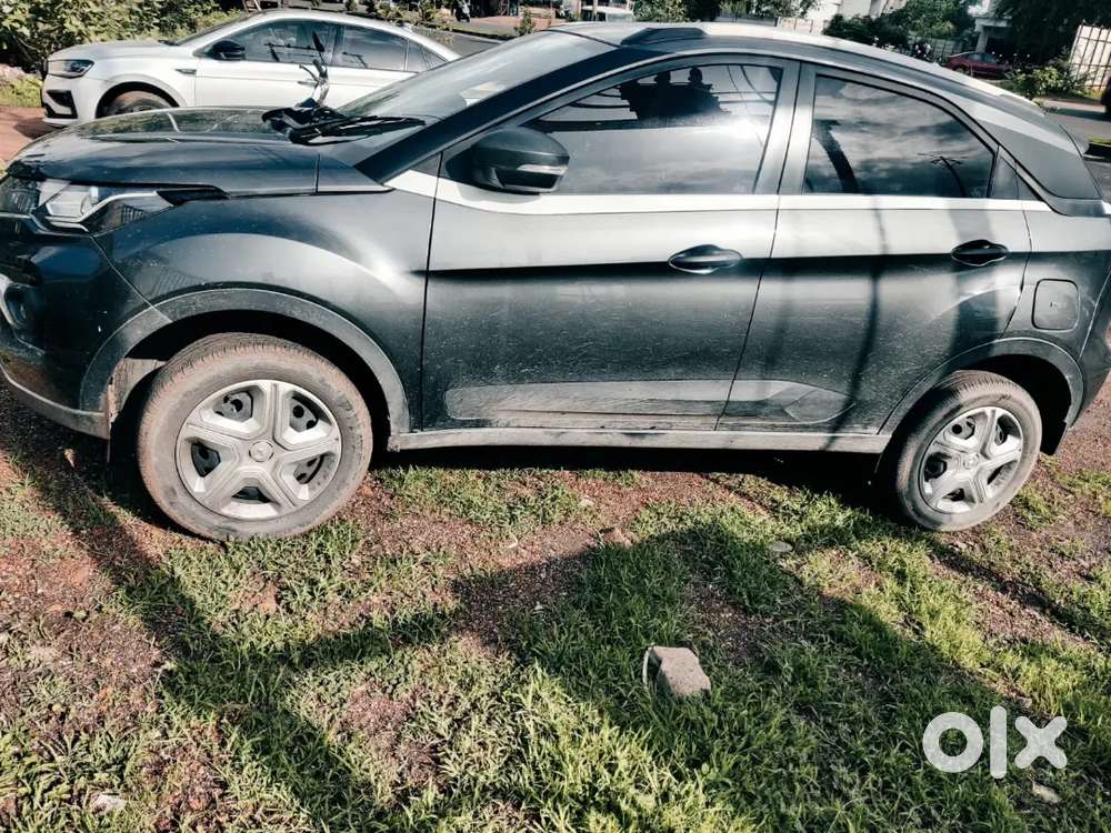 Tata Nexon  Xm 2023 Model  Ajerent