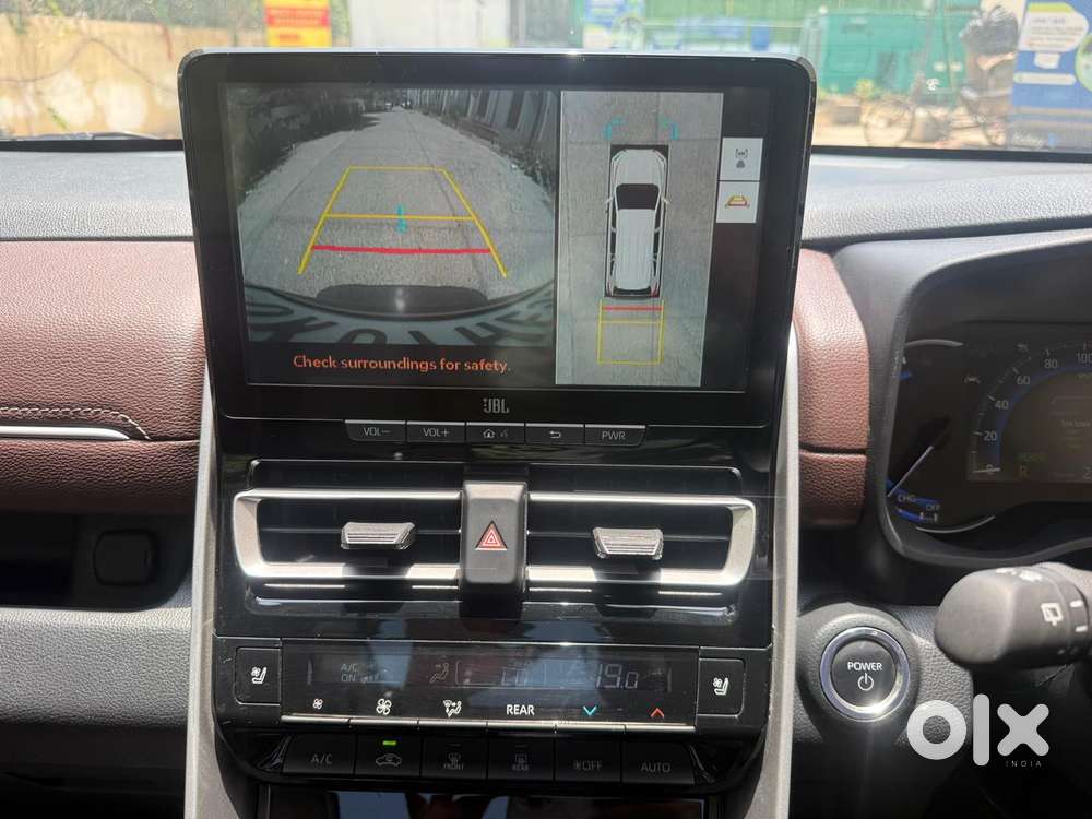 Toyota Innova Hycross 2.0 Zx (o) Hybrid 7 Str, 2025, Petrol