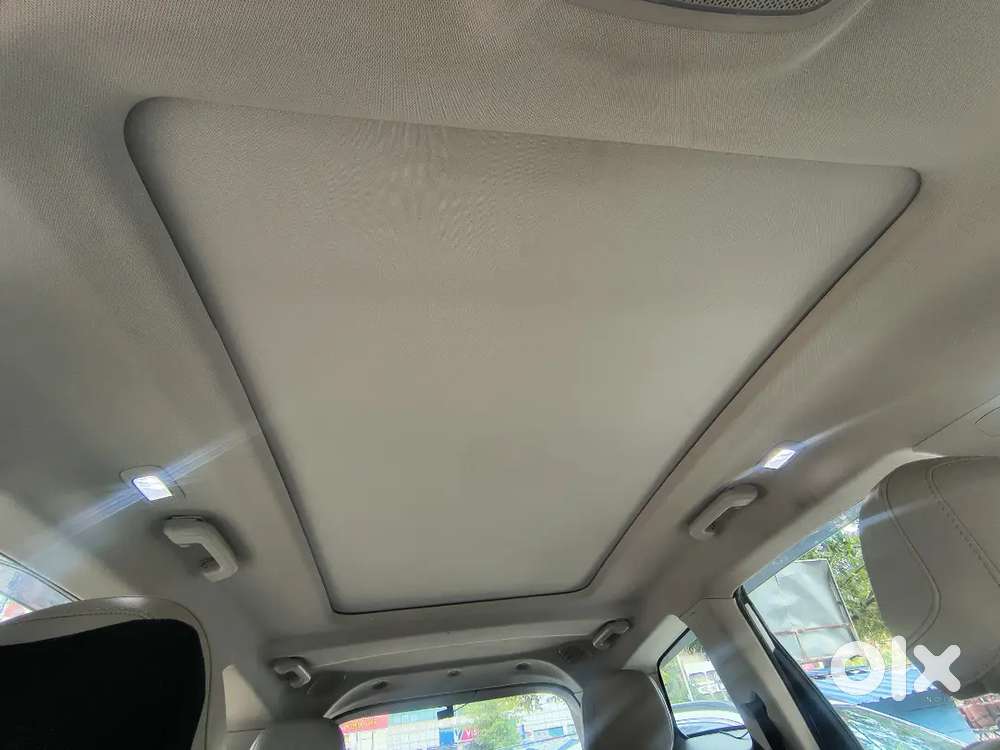 Mahindra Xuv700 2022 Diesel Well Maintained