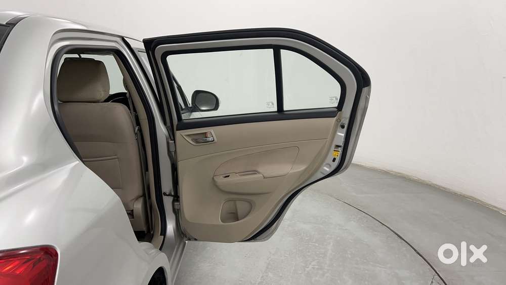 Maruti Suzuki Swift Dzire Amt Zdi, 2017, Diesel