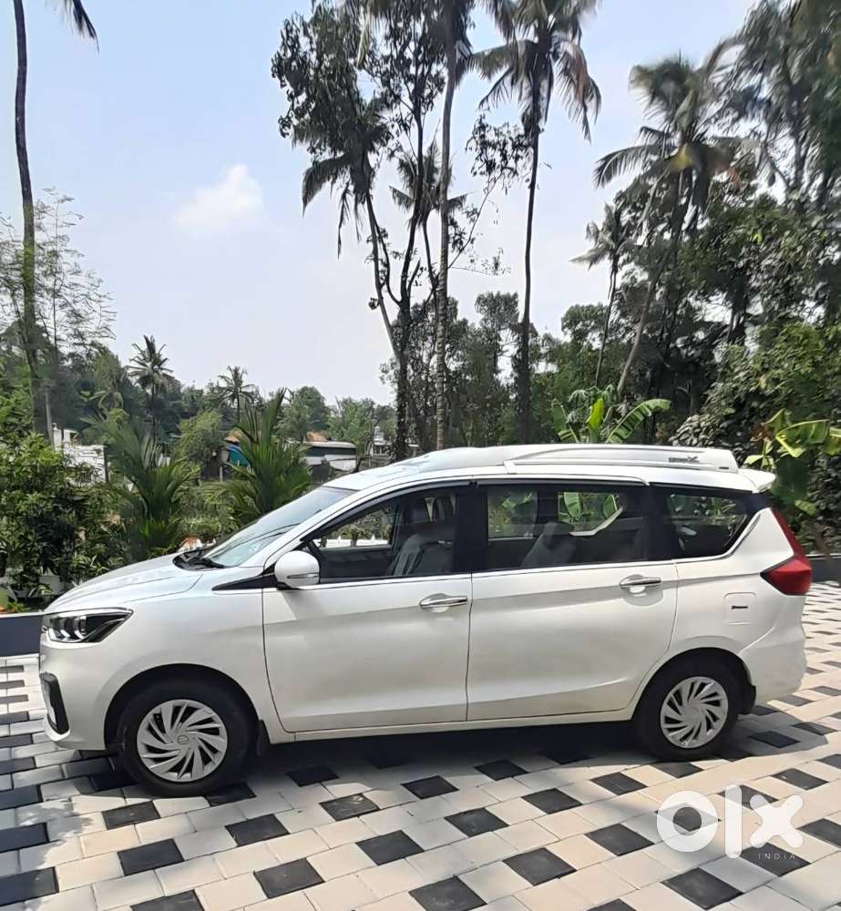 2021 Ertiga Vxi Petrol + Cng (rto Approved)