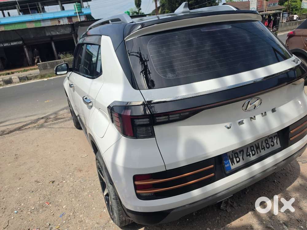 Hyundai Venue 1.2 S Plus, 2023, Petrol