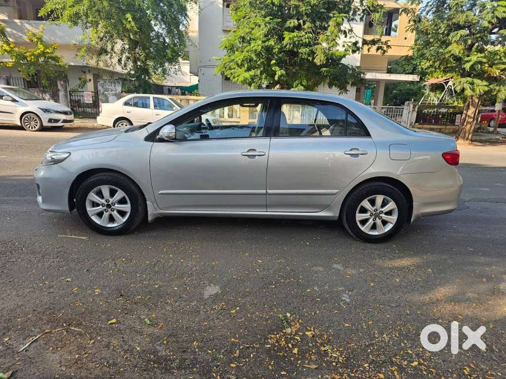 Toyota Corolla Altis Vl, 2012, Petrol