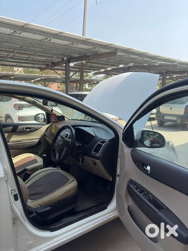 Hyundai I20 Manual 2010