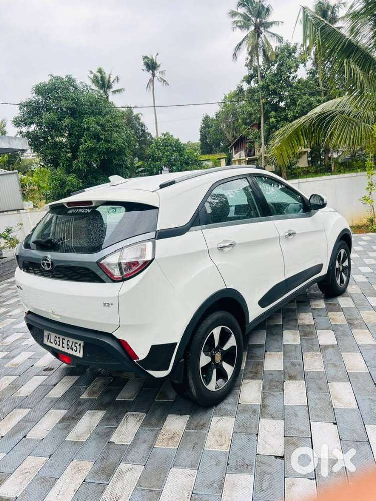 Tata Nexon 1.5 Revotorq Xz Plus Dual Tone, 2018, Petrol