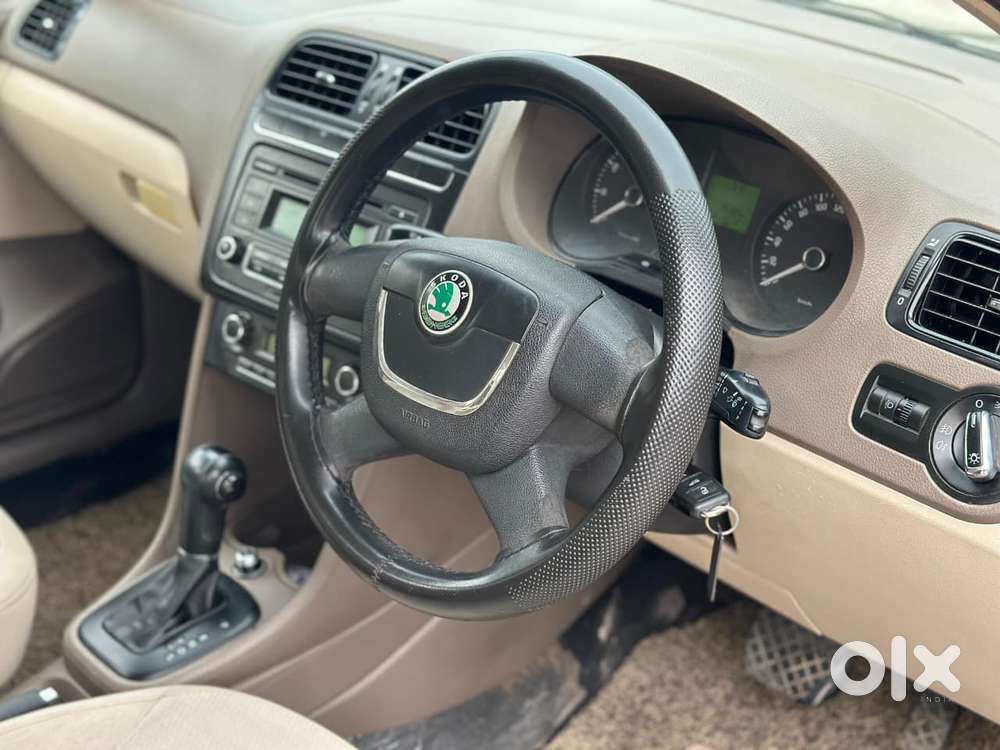 Skoda Rapid 1.6 Elegance Plus Mpi At, 2012, Petrol