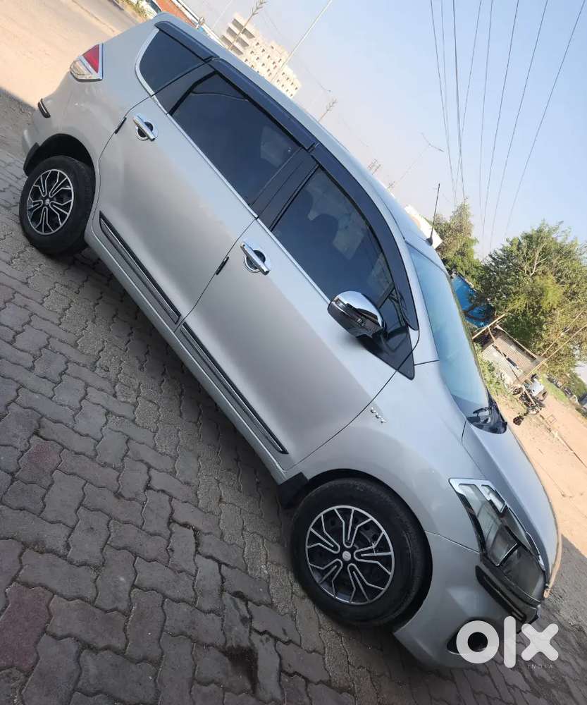Company Fitted Maruti Suzuki Ertiga 2015 Cng & Hybrids Well Maintained