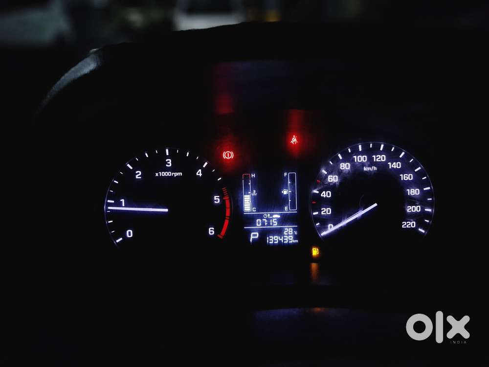 Toyota Innova Crysta 2.4 Gx Mt, 2022, Diesel