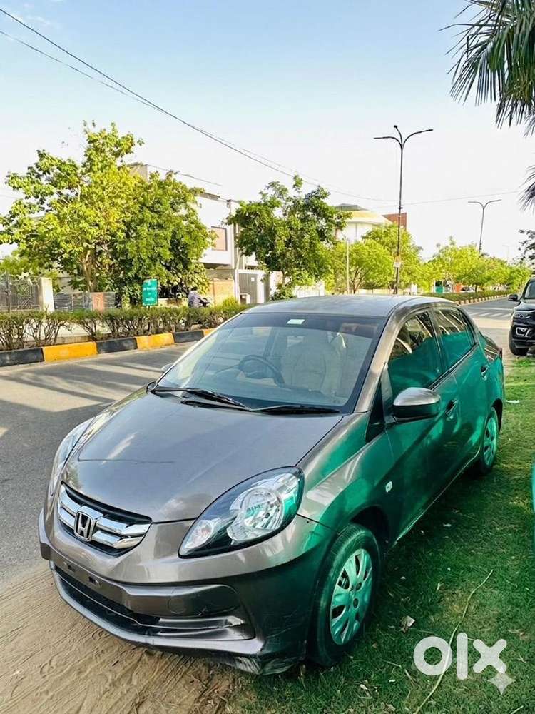 Honda Amaze 2013 1st Ownership With Company Record Service