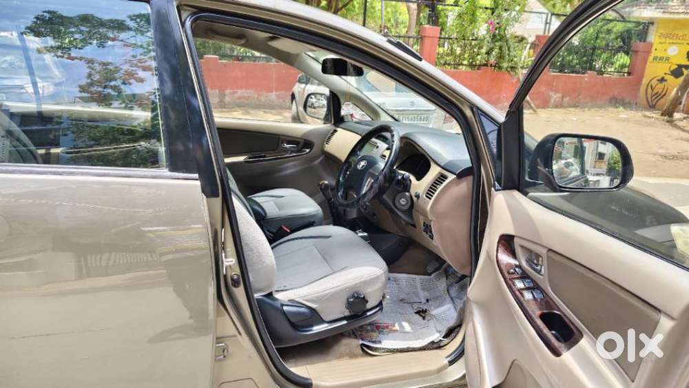 Toyota Innova 2.5 Vx 7 Str, 2015, Diesel