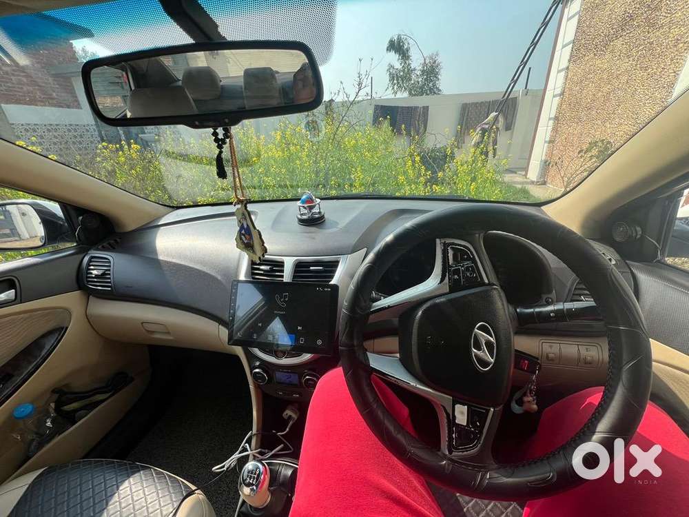 Staring Cantrol ,back Camra ,2 Airbag ,all Orginal