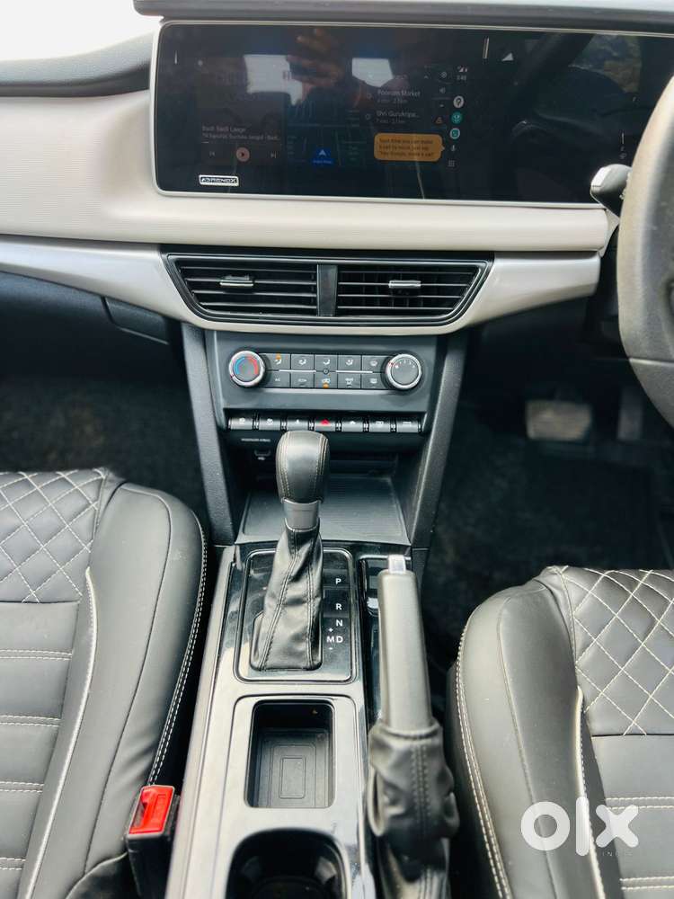 Mahindra Xuv700 2.2 Ax 5 Diesel At 7 Str, 2023, Diesel