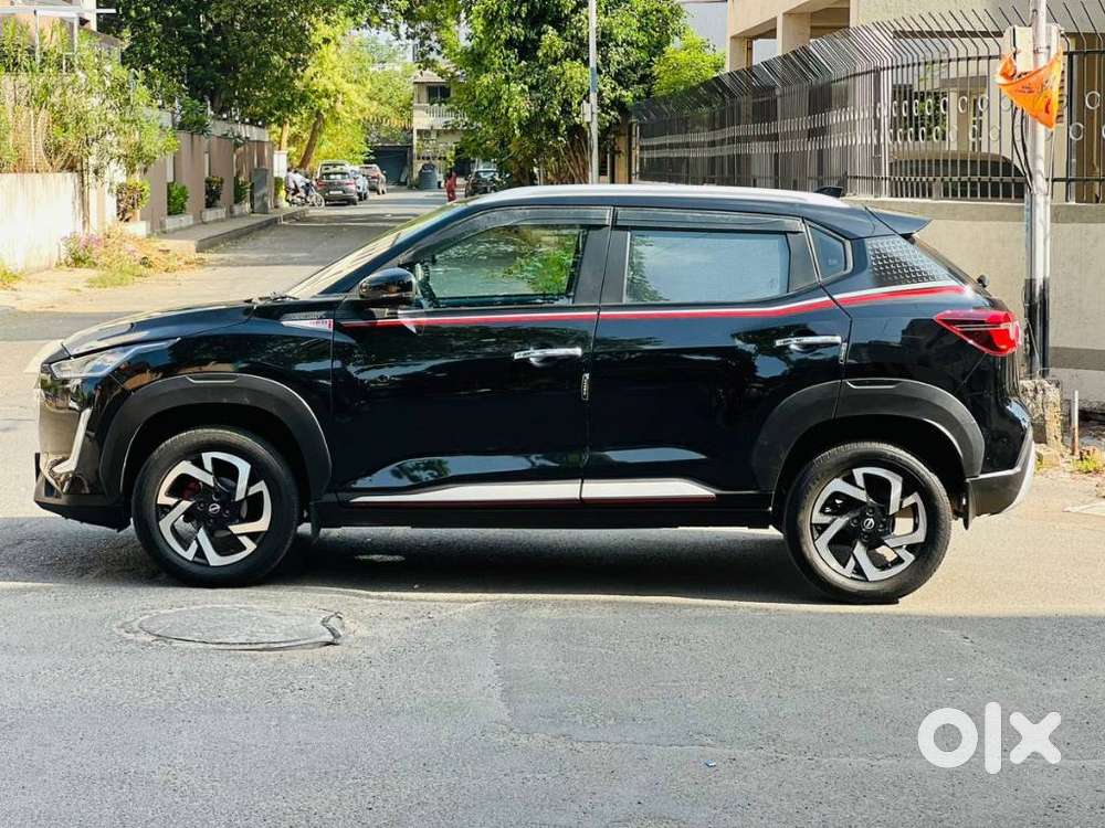 Nissan Magnite 1.0 Xv Red Edition, 2023, Petrol