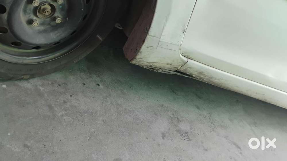 Maruti Suzuki Swift 2017 Petrol Well Maintained