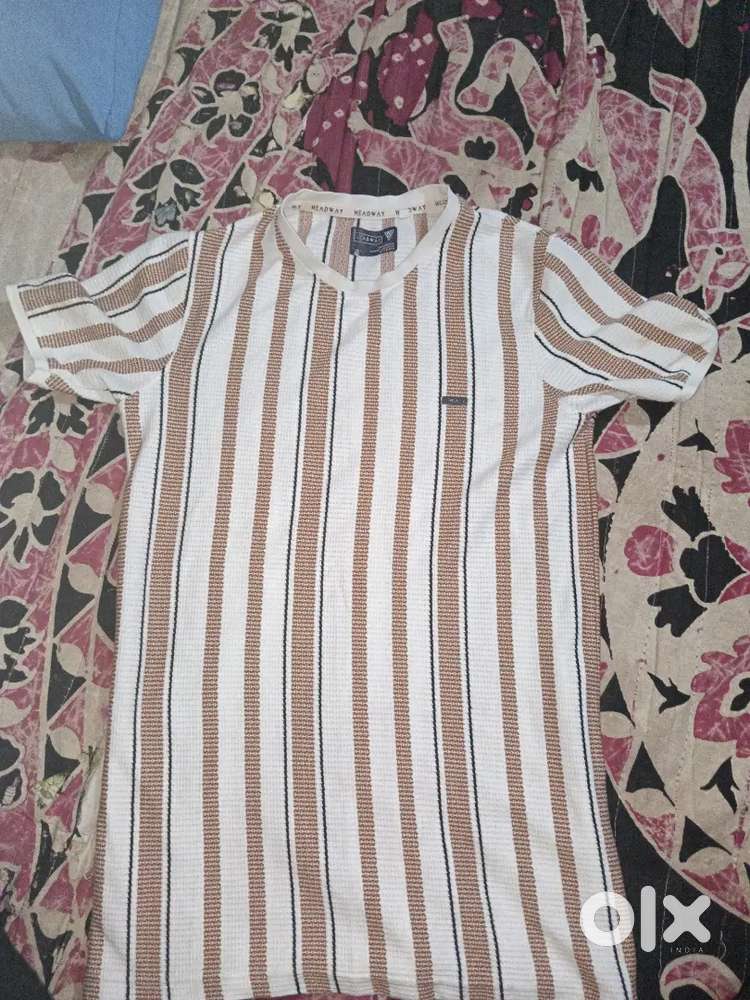 Branded T-Shirt for Men - Good Condition - Only 139 Rs - Bhubaneswar`