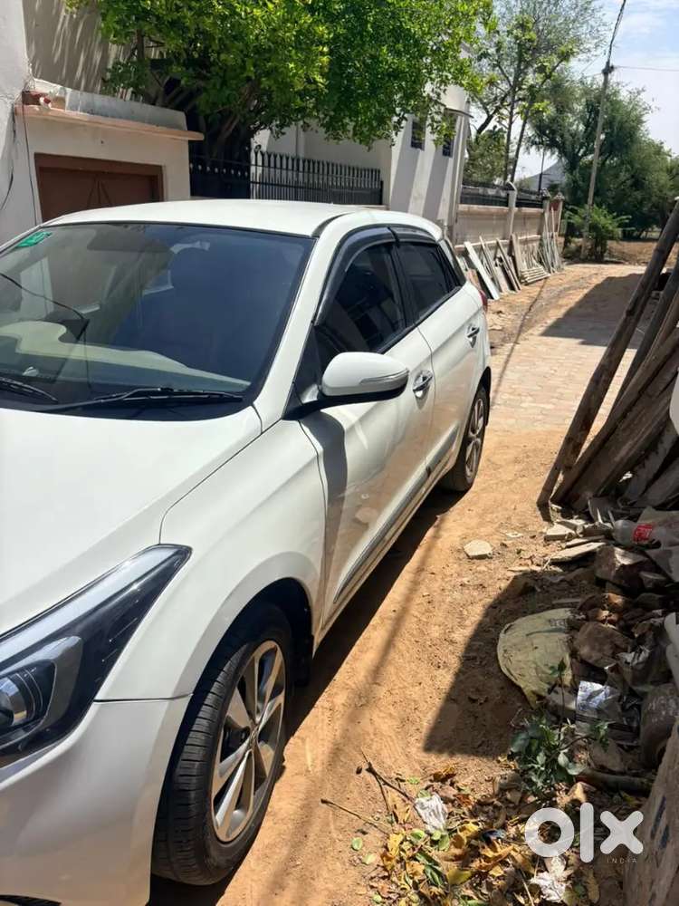 Hyundai I20 2018 Diesel Well Maintained Top Model Push Button Start