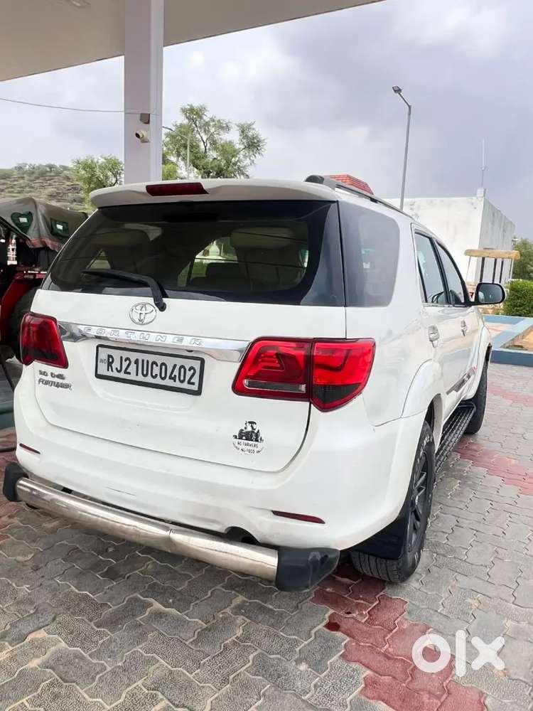 Toyota Fortuner 2014 Diesel 183000 Km Driven