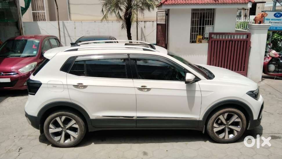 Volkswagen Taigun 1.0 Tsi Topline At, 2023, Petrol