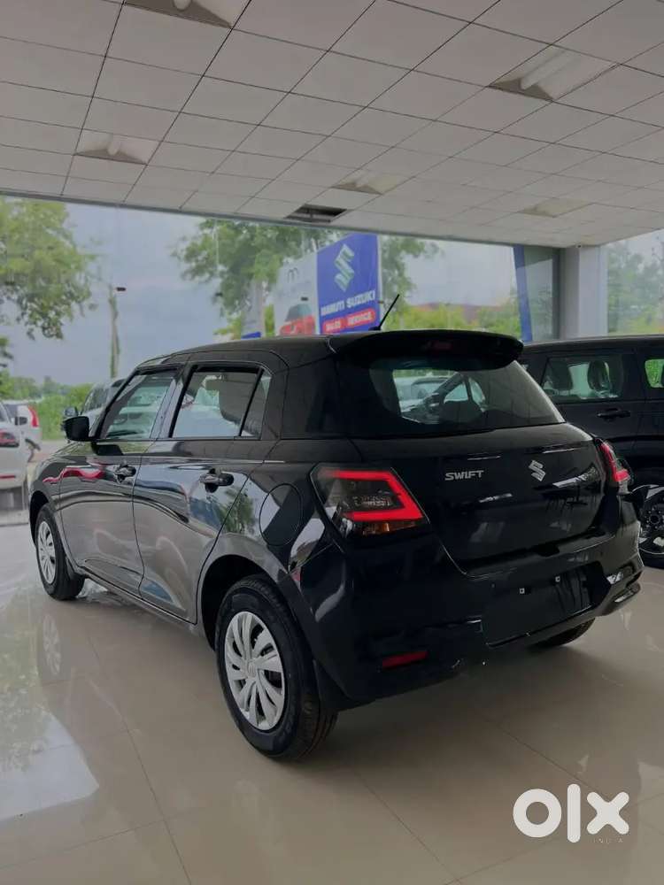 Maruti Suzuki Swift Vxi 2026