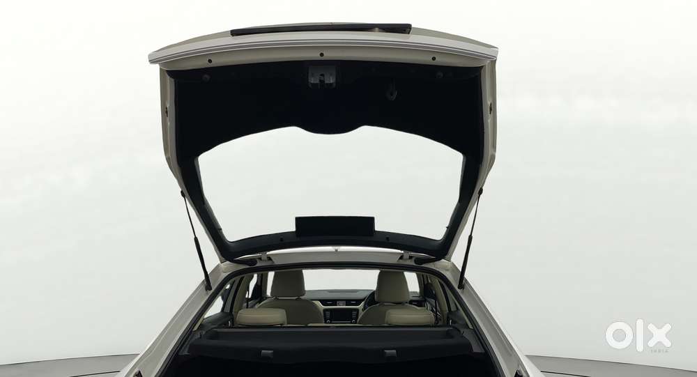 Skoda Octavia 1.8 Tsi At Style Plus, 2017, Petrol