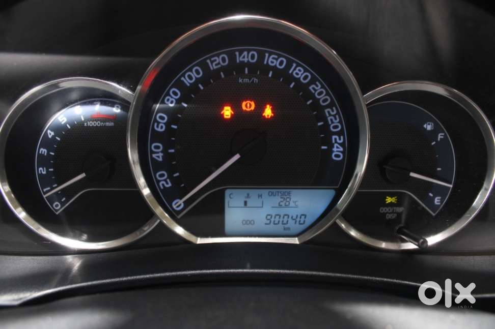 Toyota Corolla Altis [ ] 1.8 J, 2016, Petrol