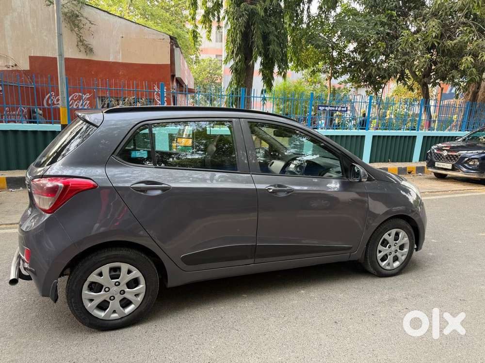 Hyundai Grand I10 Sportz, 2016, Petrol