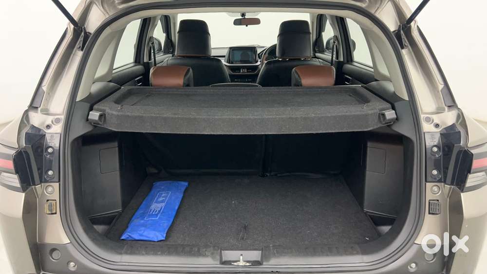 Maruti Suzuki Vitara Brezza 1.5 Lxi, 2023, Petrol