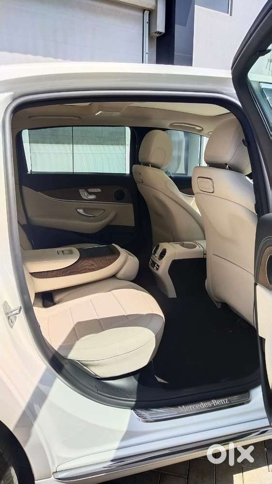 Mercedes Benz E220d. 39k Kms. Company Maintained. Great Condition