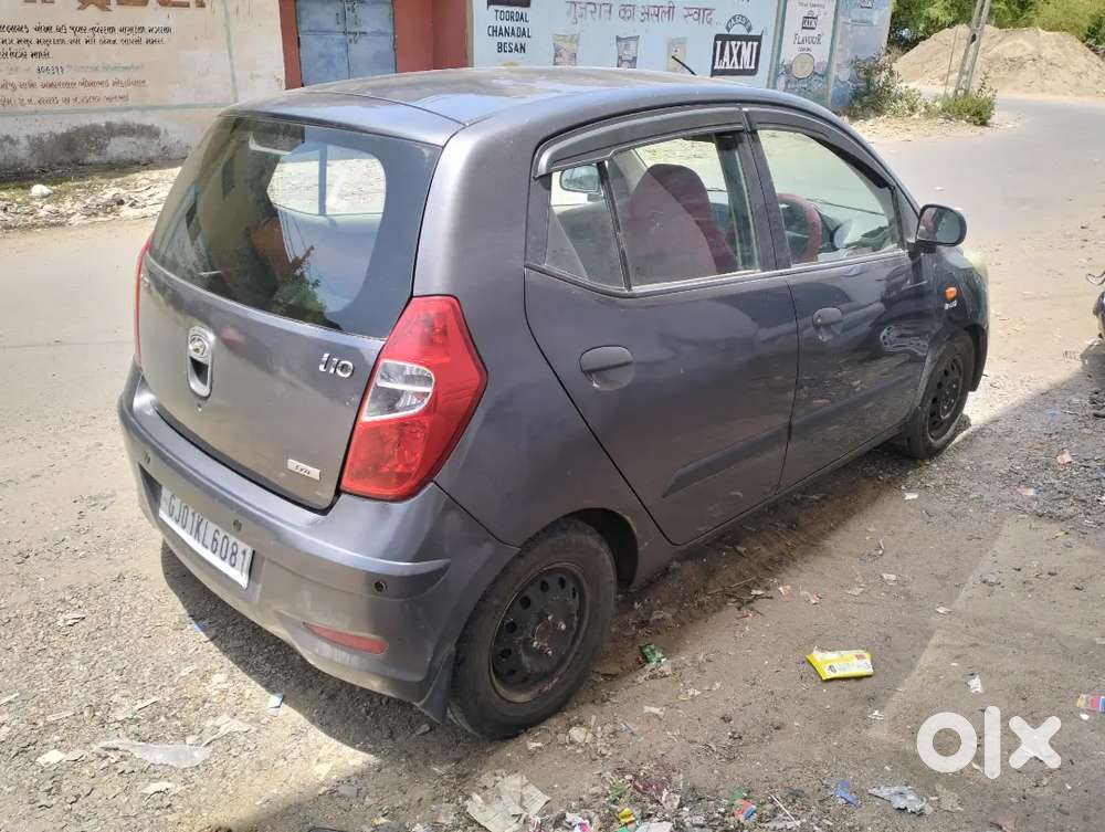 Hyundai I10 2011 Cng & Petrol Well Maintained
