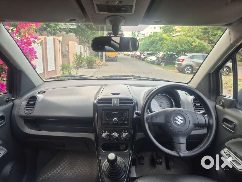 Maruti Suzuki Ritz Lxi, 2011, Petrol