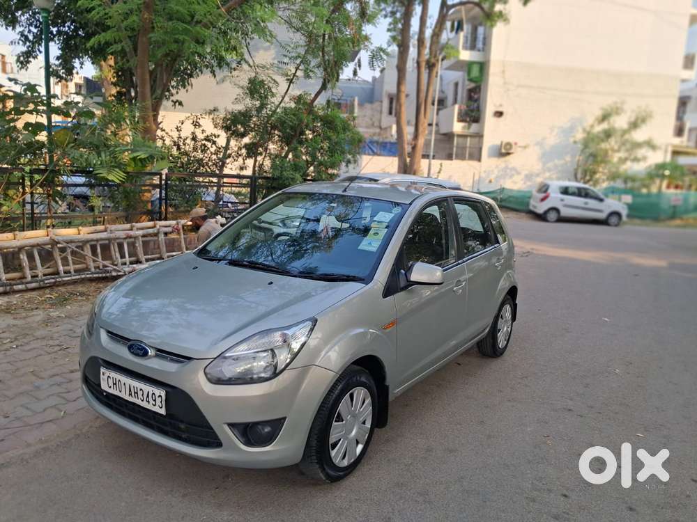 Ford Figo, 2011, Petrol