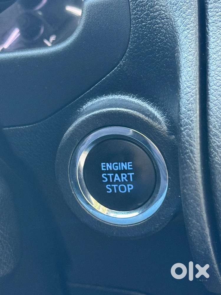 Toyota Innova Crysta 2.4 V, 2017, Diesel