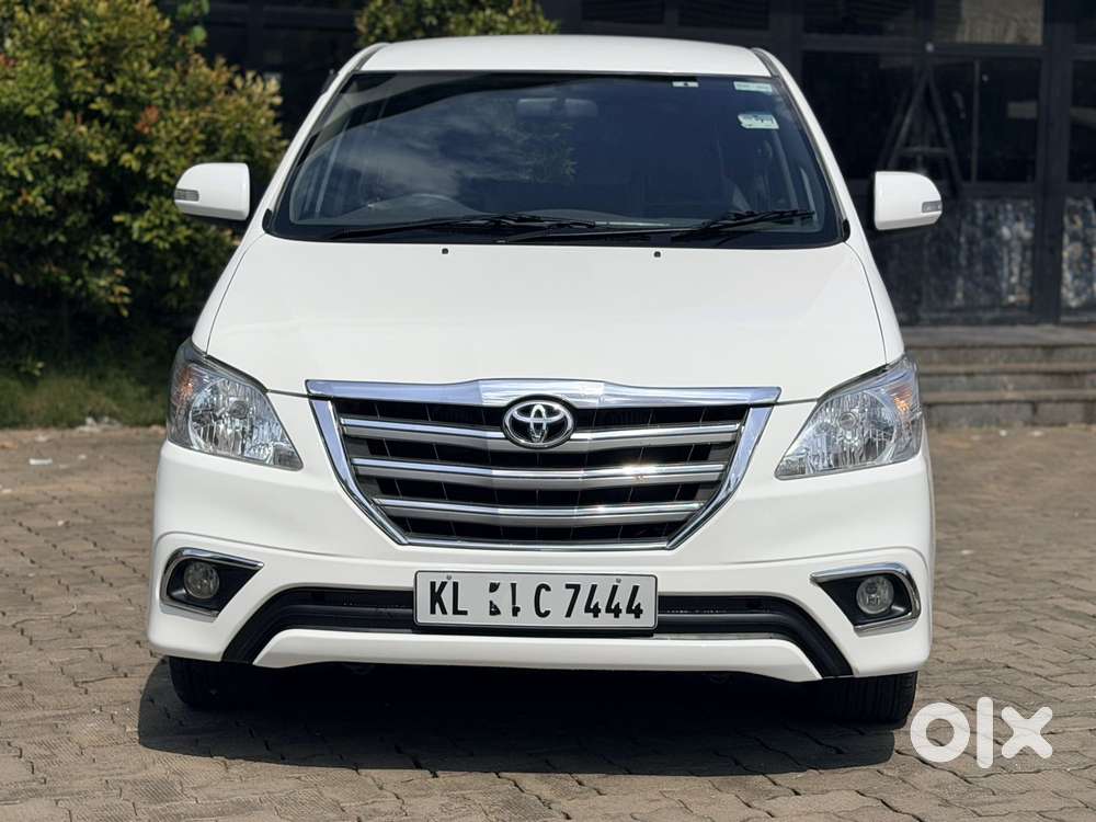 Toyota Innova 2.5 Zx 7 Str Bs-iv, 2014, Diesel